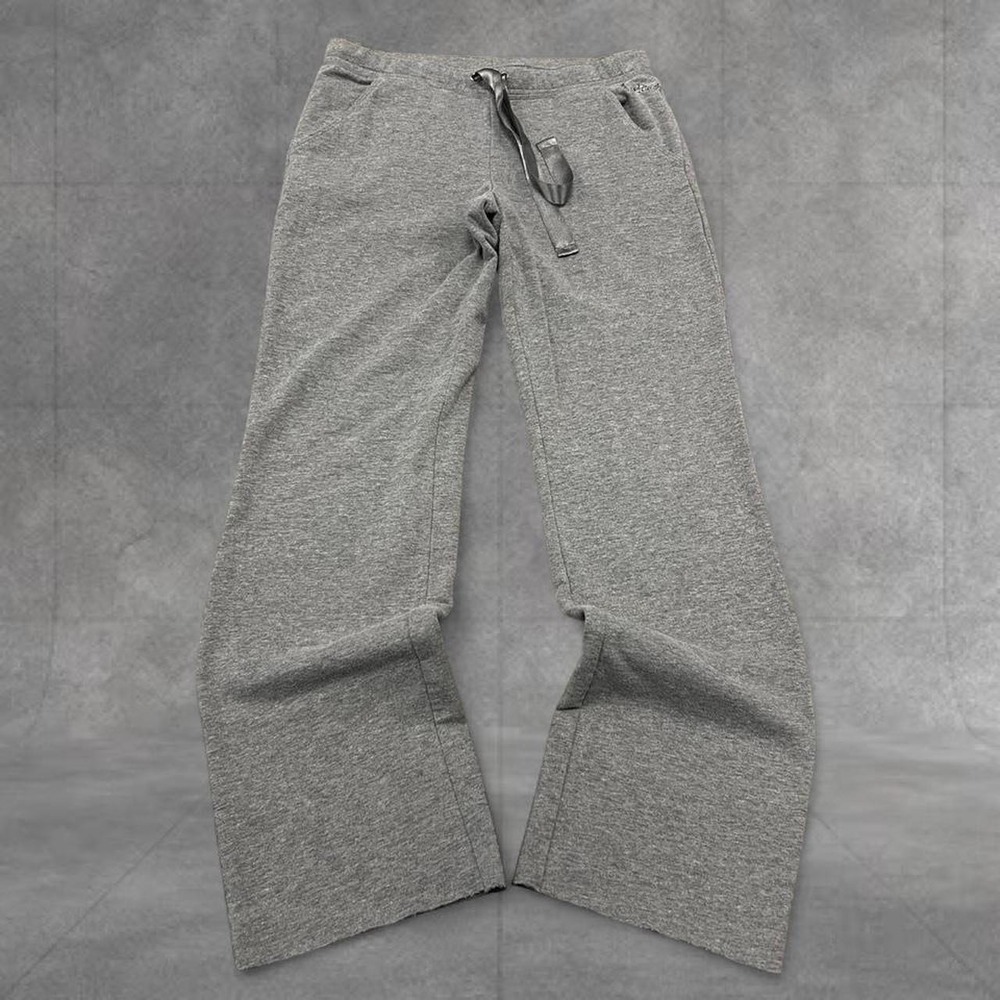 Vintage Y2K/2000s Baggy Grey Guess Women's Sweatpants